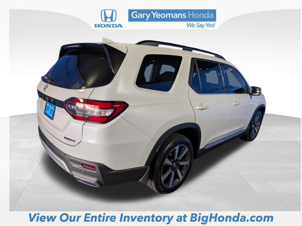 Certified 2024 Honda Pilot Touring image 7