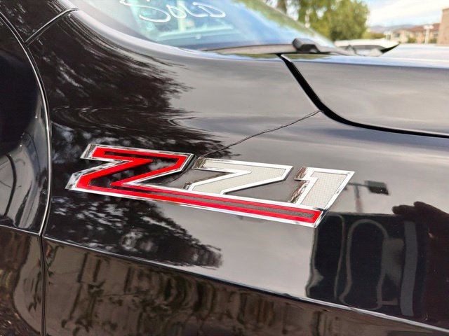 Used 2024 Chevrolet Suburban Z71 w/ Luxury Package AWD/4WD image 4