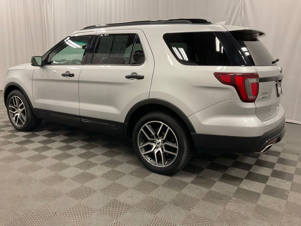 Used 2016 Ford Explorer Sport w/ Equipment Group 401A AWD/4WD image 4