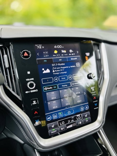 Used 2025 Subaru Outback Premium image 11