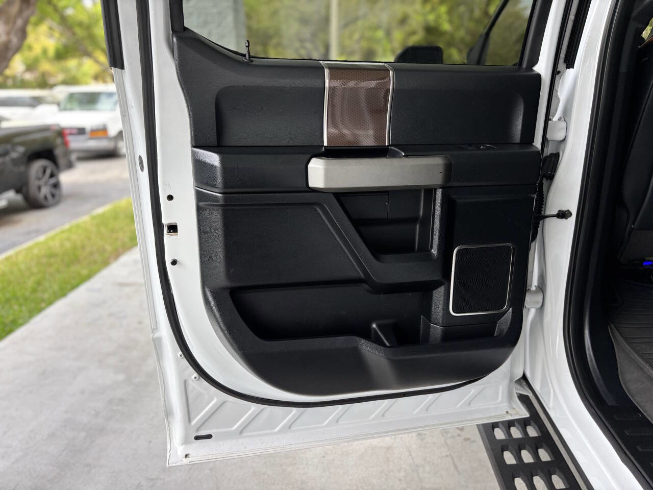 Used 2017 Ford F150 Raptor w/ Equipment Group 802A Luxury image 24