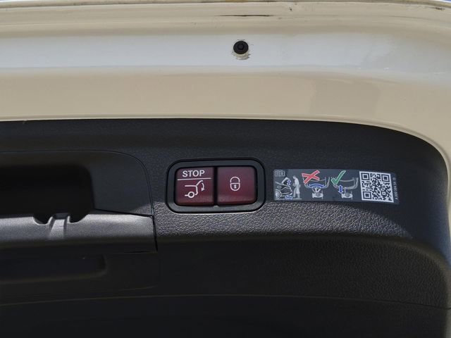 Certified 2026 Mercedes-Benz GLE 450 4MATIC image 11