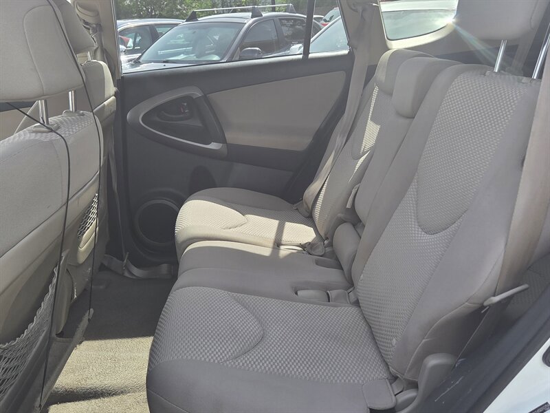 Used 2006 Toyota RAV4 Limited image 12