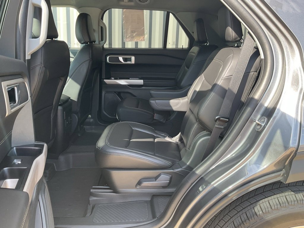 Used 2023 Ford Explorer XLT w/ Equipment Group 202A image 17