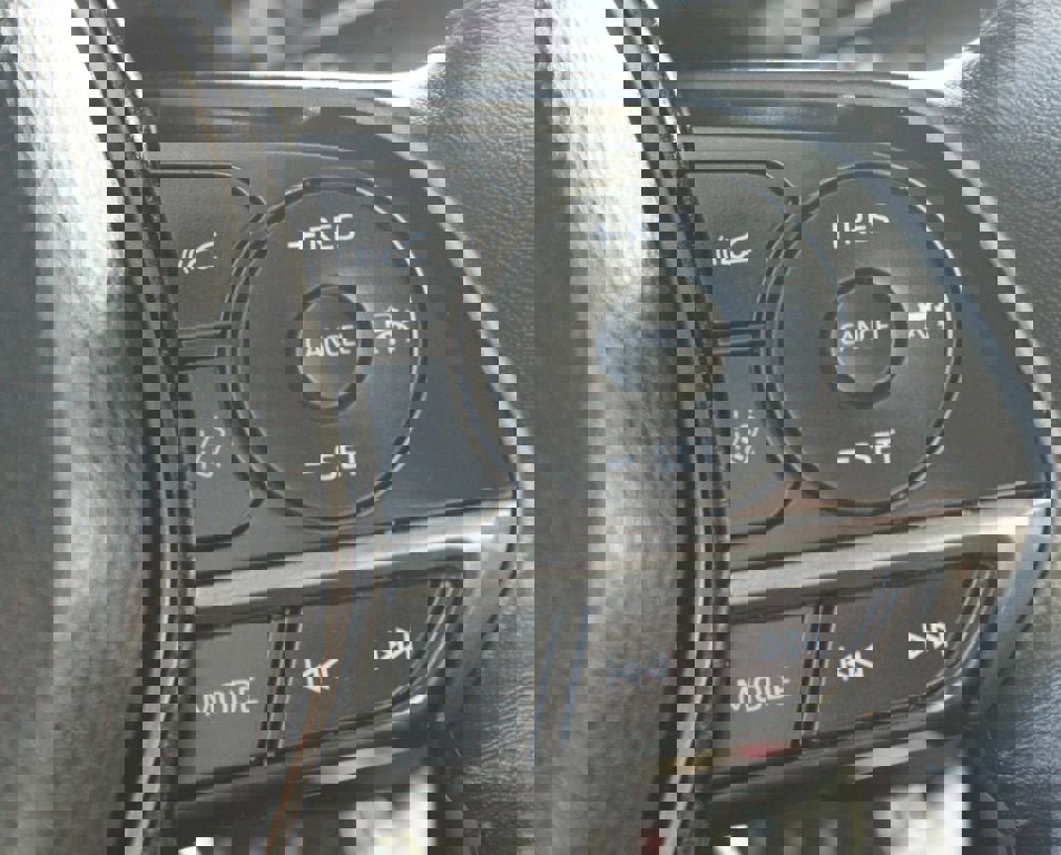 Used 2024 Toyota Camry SE image 8