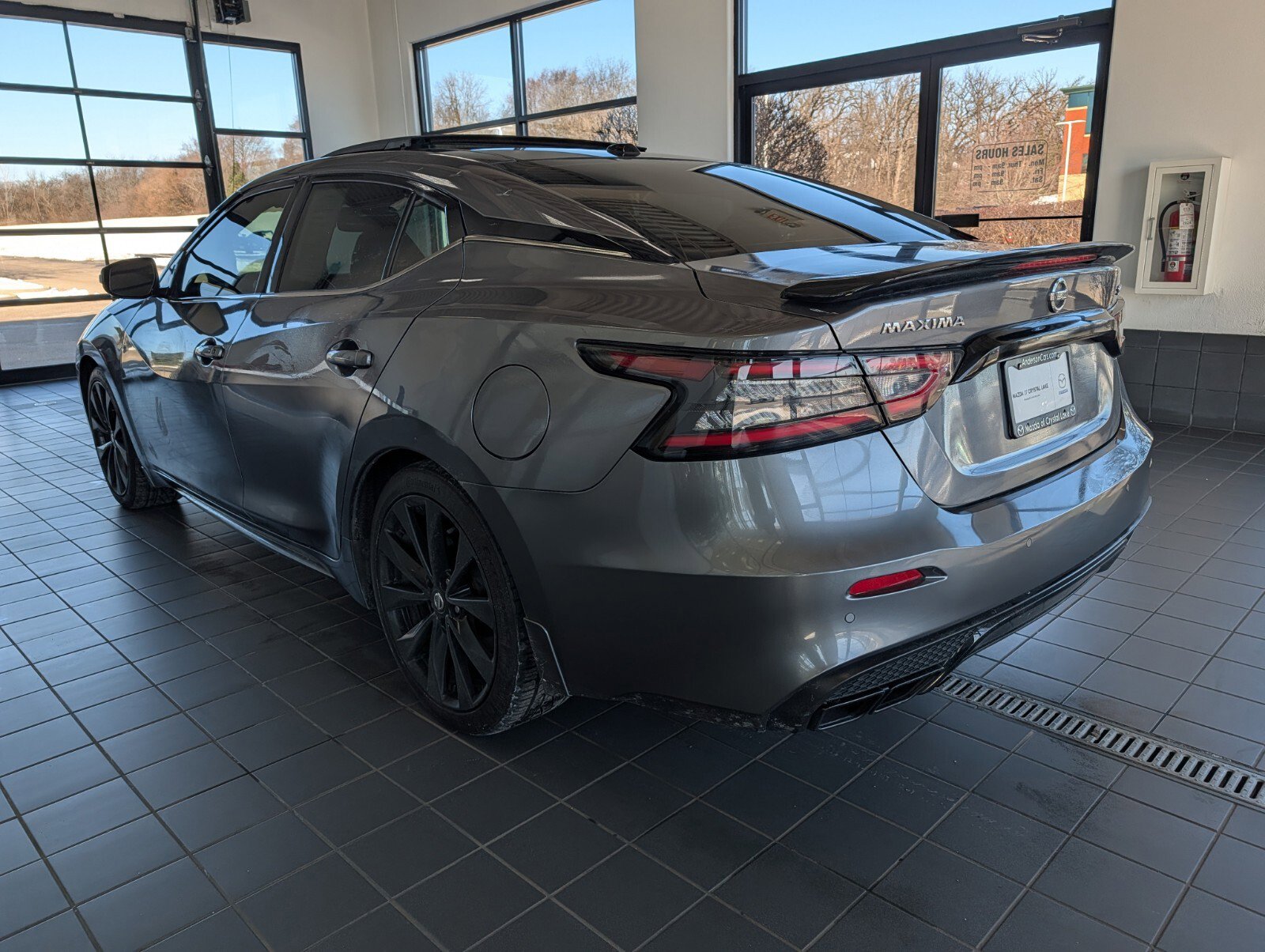 Used 2021 Nissan Maxima SR w/ Sport Mat Group image 4