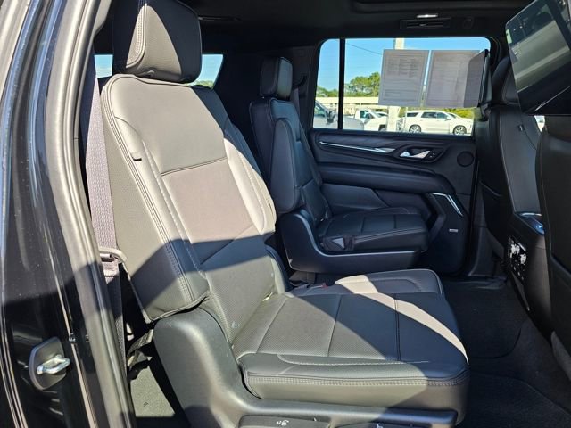 Used 2022 GMC Yukon XL Denali w/ Denali Ultimate Package image 30