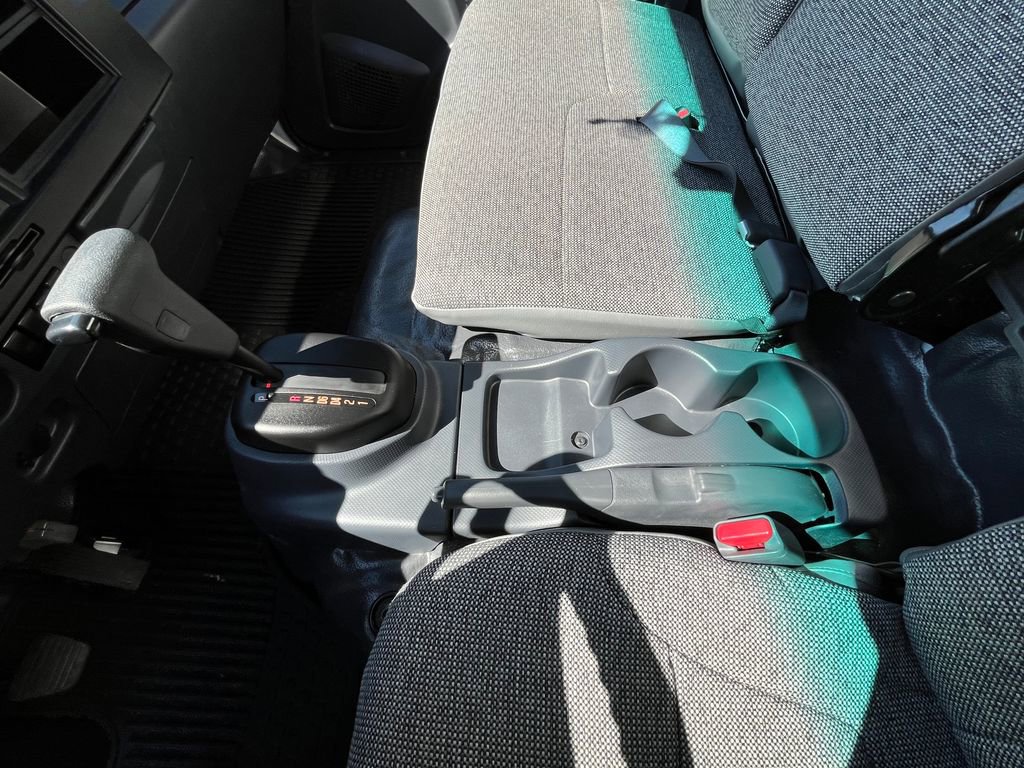 Used 2024 Isuzu NPR RWD image 25