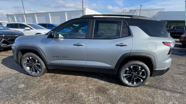 New 2026 Chevrolet Equinox RS w/ Convenience Package III AWD/4WD image 7