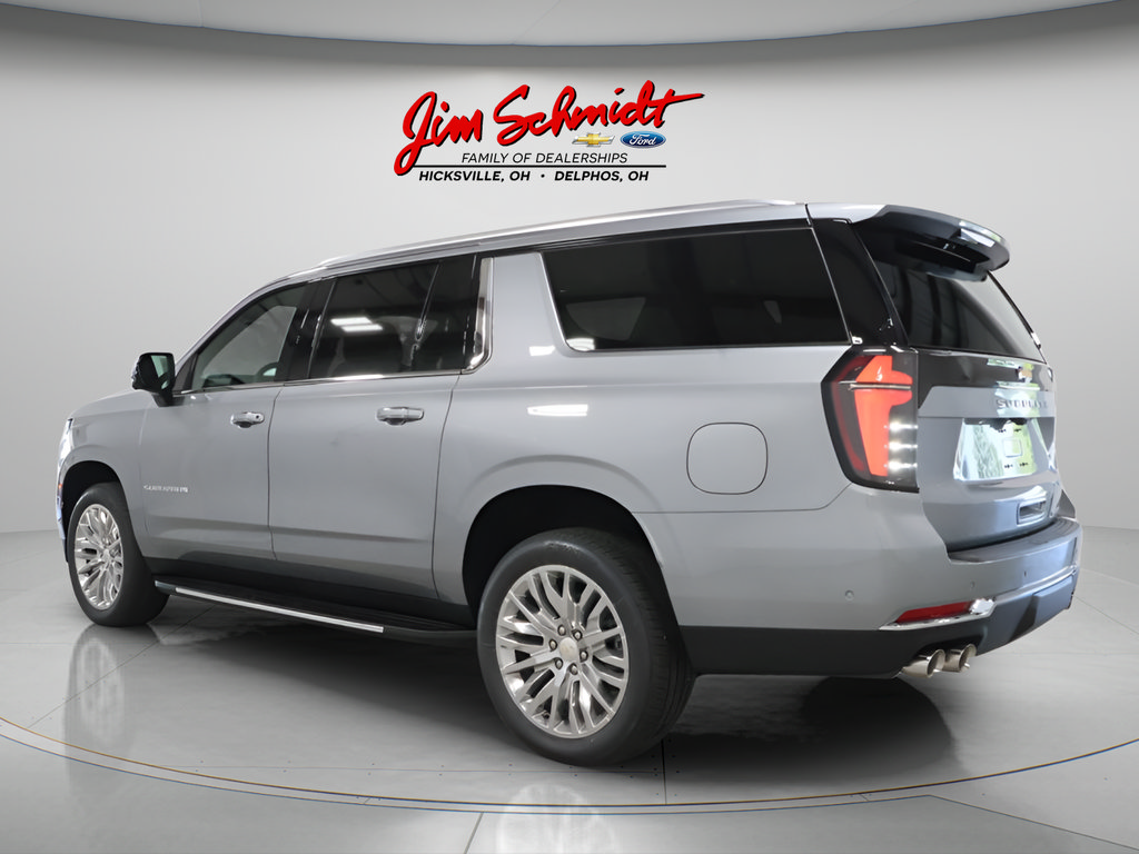 New 2026 Chevrolet Suburban Premier w/ Sun And Tow Package AWD/4WD image 4