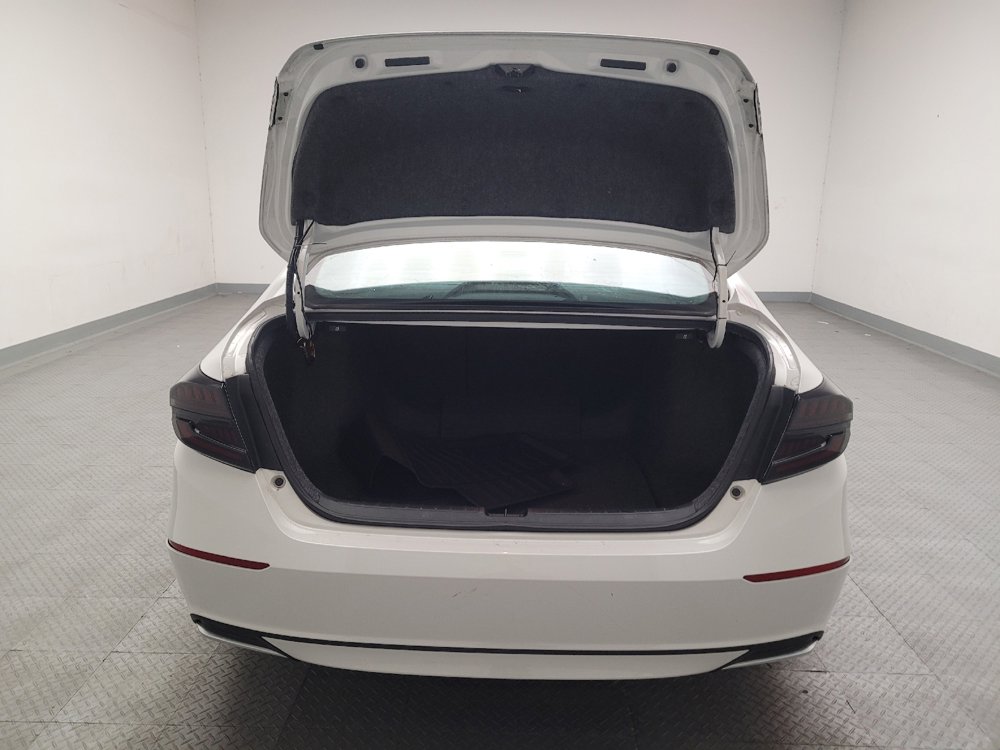 Used 2018 Honda Accord EX image 29