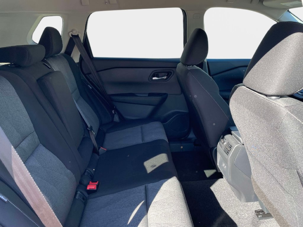 New 2027 Nissan Rogue SV FWD image 12