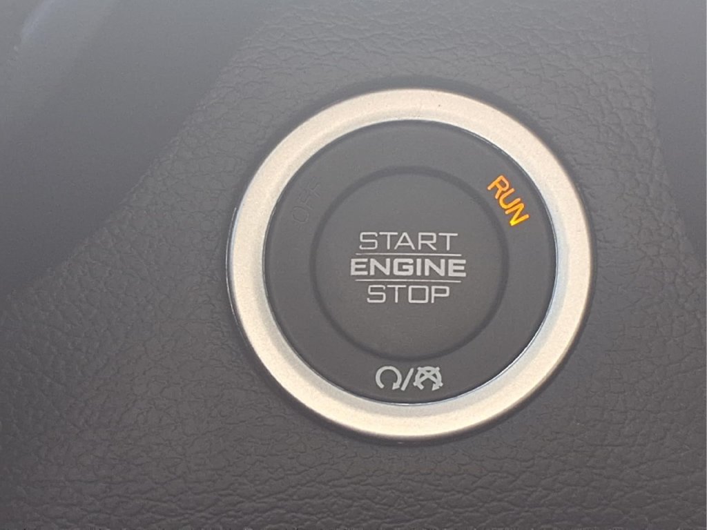Used 2026 RAM 2500 Laramie AWD/4WD image 15