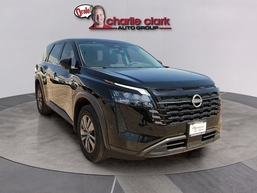 Used 2026 Nissan Pathfinder S FWD image 7