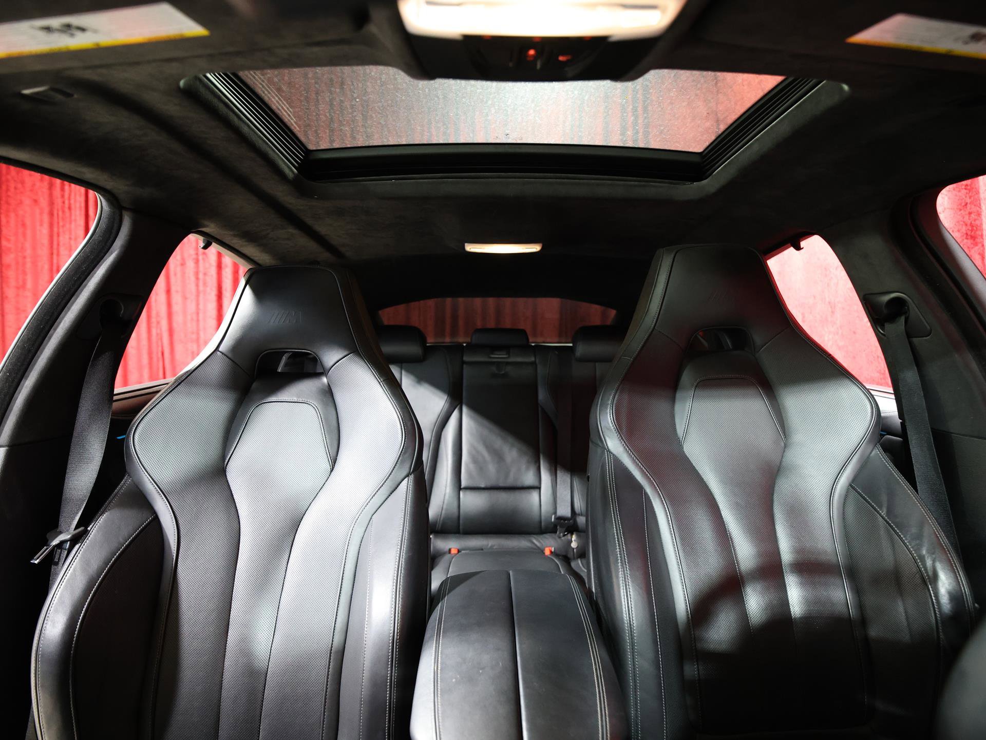 Used 2015 BMW X6 M image 26