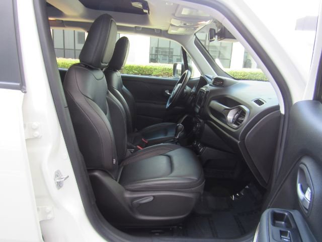 Used 2019 Jeep Renegade Limited image 18
