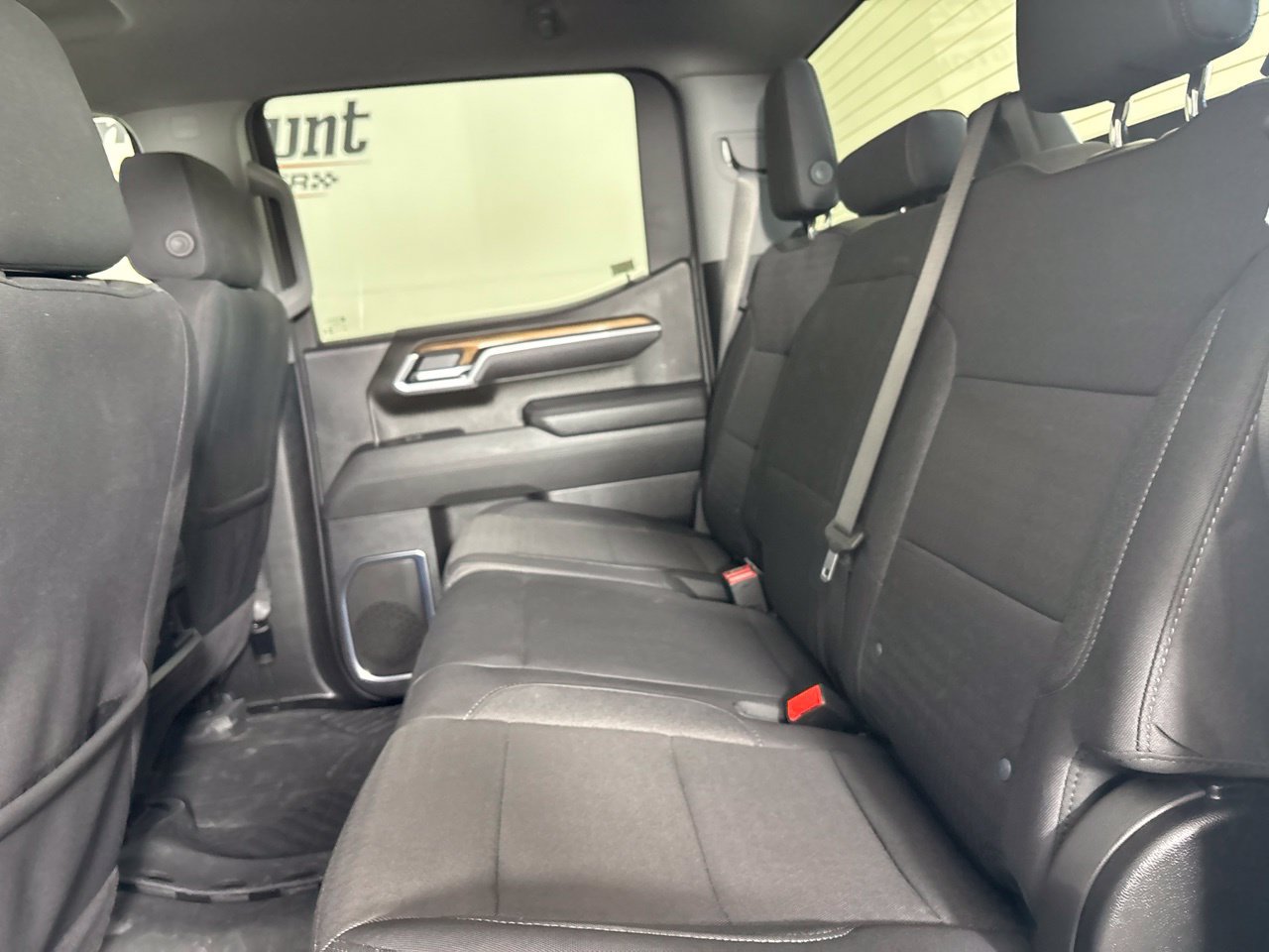 Used 2025 Chevrolet Silverado 1500 LT AWD/4WD image 18