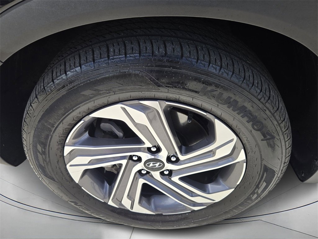 Used 2023 Hyundai Santa Fe SE image 9