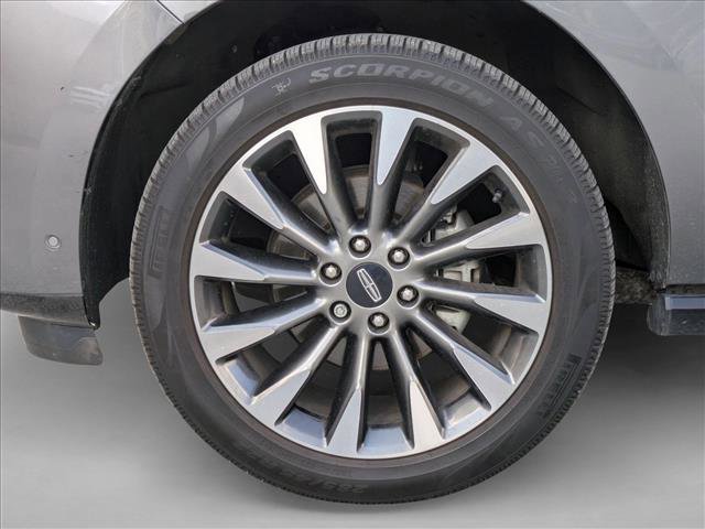 Used 2021 Lincoln Navigator Reserve w/ Luxury Package image 9