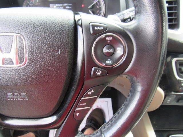 Used 2016 Honda Pilot Touring image 21