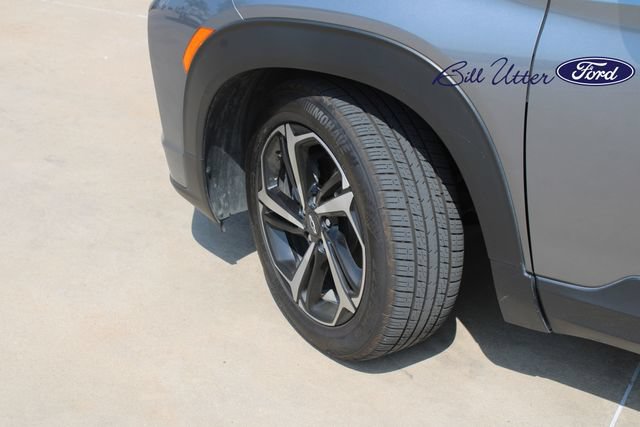 Used 2021 Chevrolet TrailBlazer RS w/ Sun and Liftgate Package FWD image 9