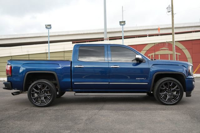 Used 2017 GMC Sierra 1500 Denali w/ Denali Ultimate Package AWD/4WD image 13