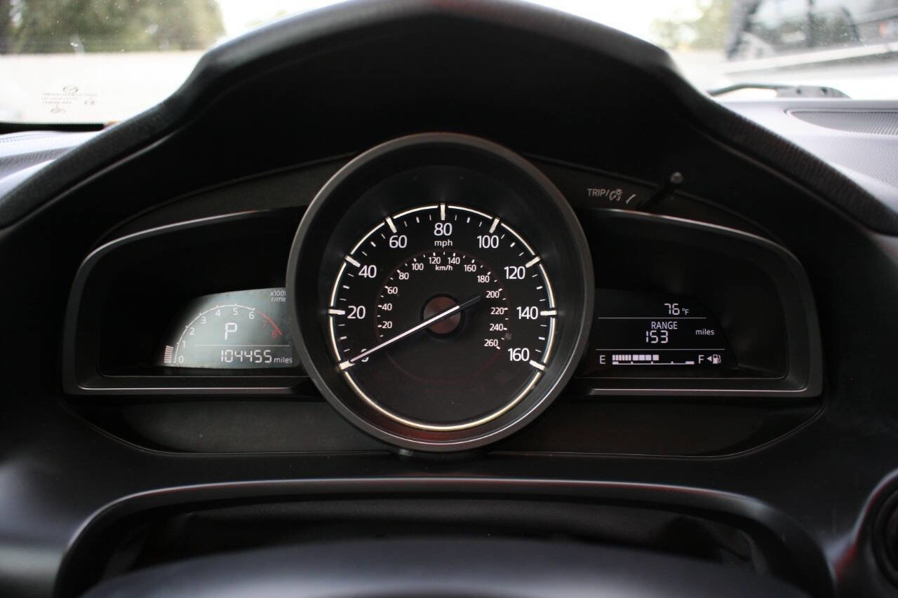 Used 2018 MAZDA MAZDA3 Touring image 10