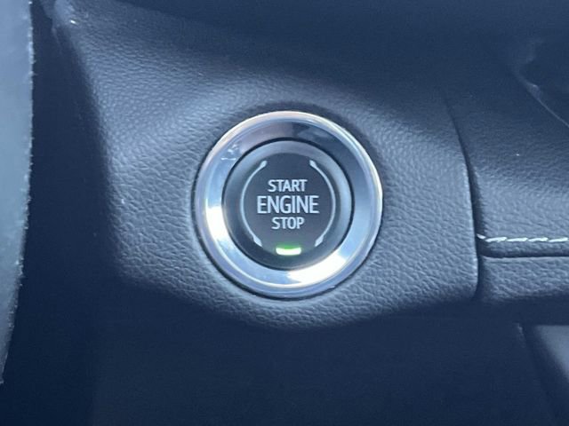 Used 2023 Buick Envision Avenir AWD/4WD image 35