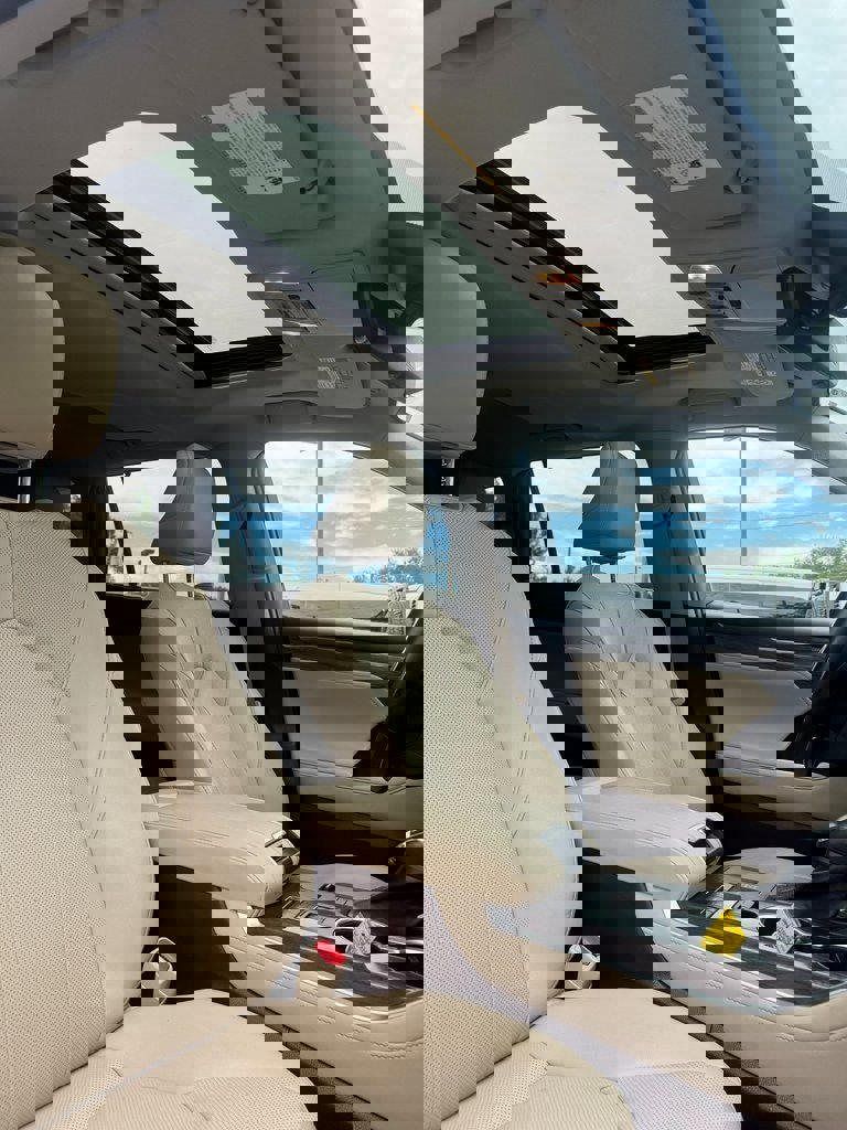 Used 2021 Toyota Highlander Limited image 10