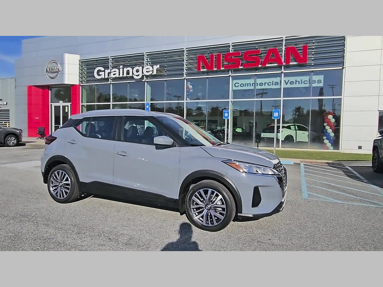 Used 2023 Nissan Kicks SV FWD image 38