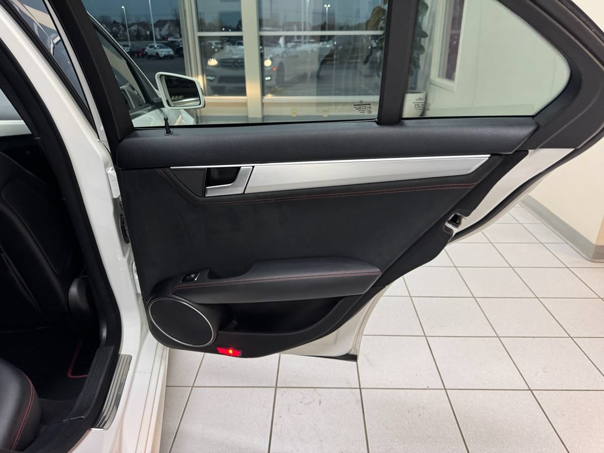 Used 2013 Mercedes-Benz C 300 4MATIC Sedan image 44