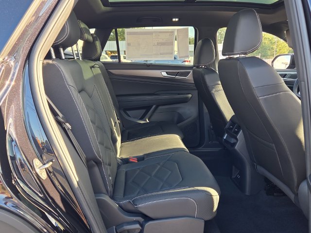 New 2026 Volkswagen Atlas Cross Sport SE FWD image 16