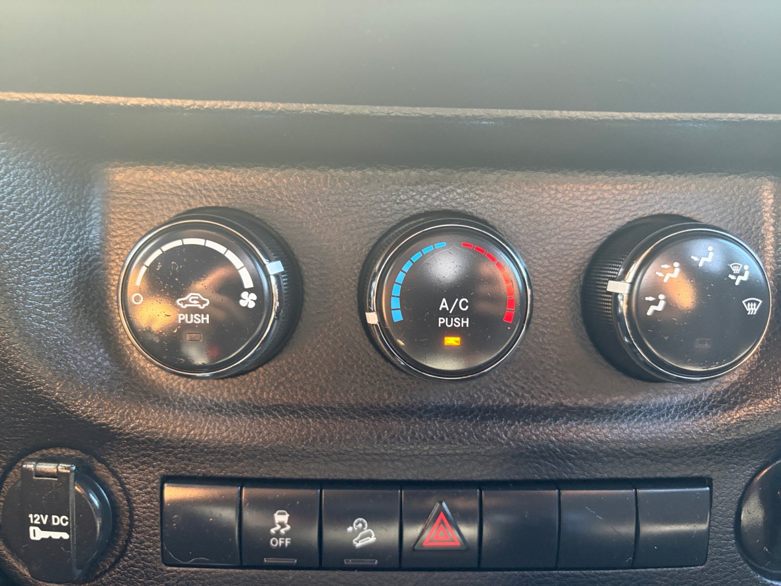 Used 2013 Jeep Wrangler Sport AWD/4WD image 23