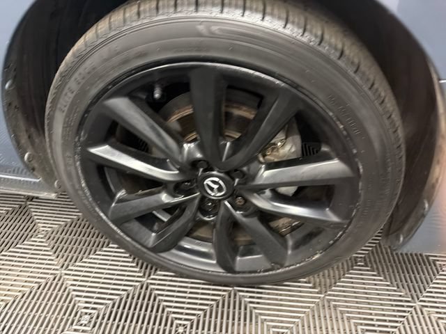 Used 2023 MAZDA MAZDA3 s FWD image 33