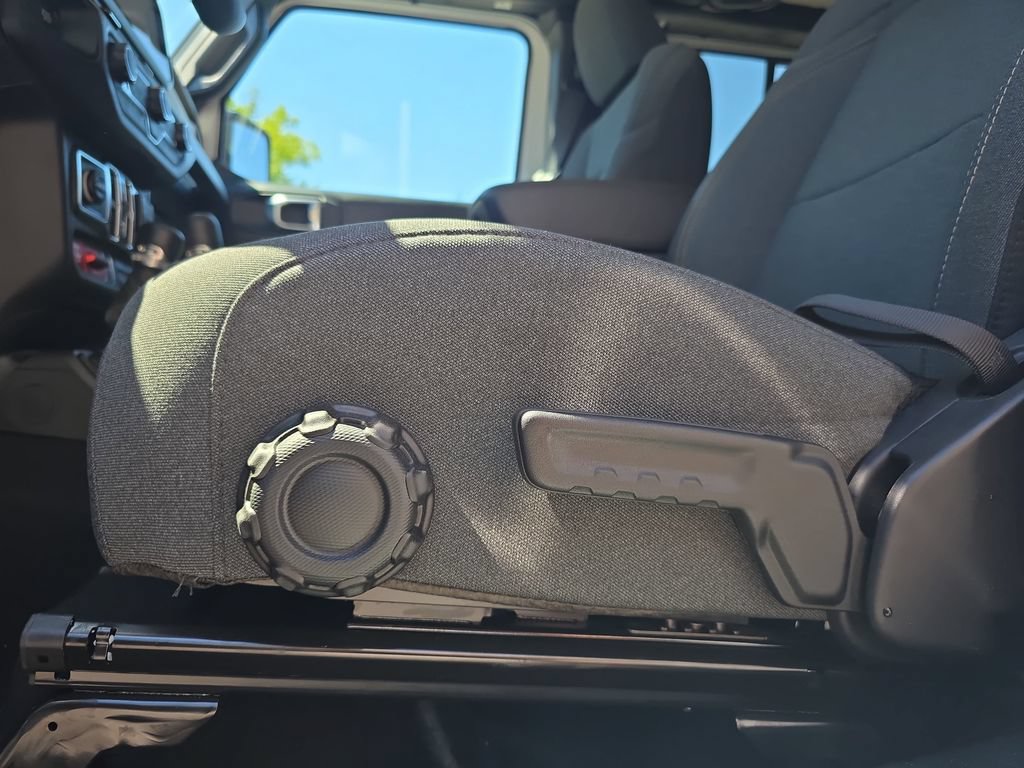 New 2026 Jeep Wrangler Unlimited Sport AWD/4WD image 29