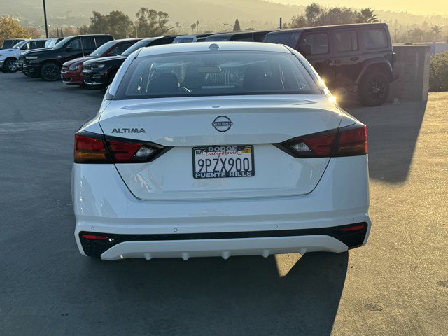 Used 2025 Nissan Altima 2.5 S image 4