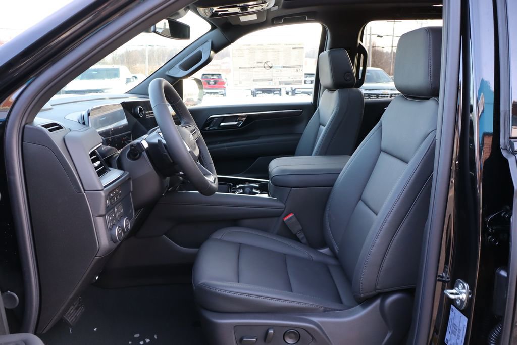 New 2026 Chevrolet Suburban Z71 w/ Comfort Package image 13