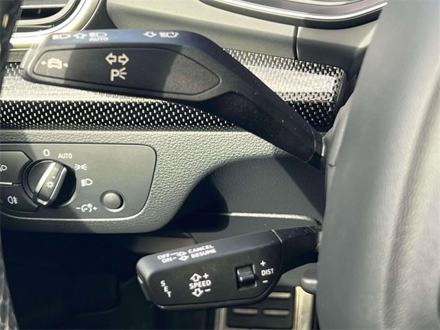 Used 2023 Audi SQ5 Premium Plus w/ Premium Plus Package image 24