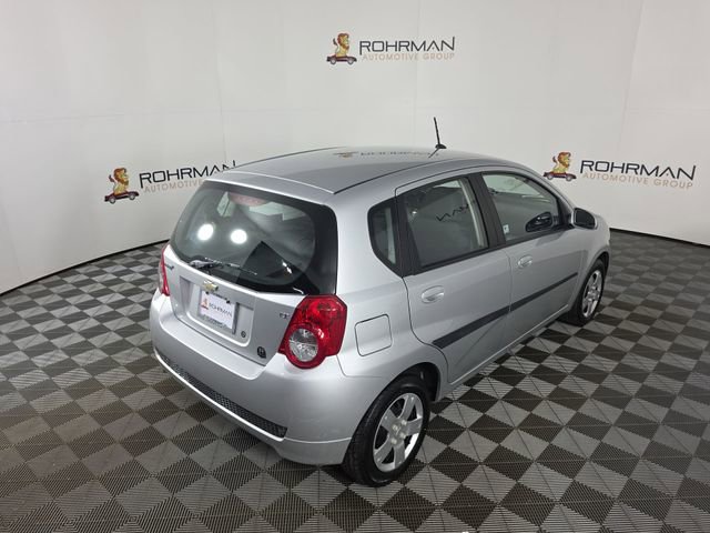 Used 2011 Chevrolet Aveo5 LT w/ LPO, Bodyside Molding Package image 38