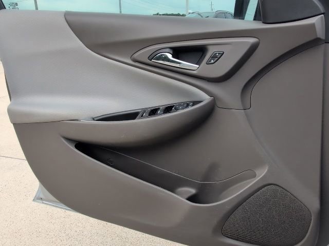 Used 2021 Chevrolet Malibu LS FWD image 12