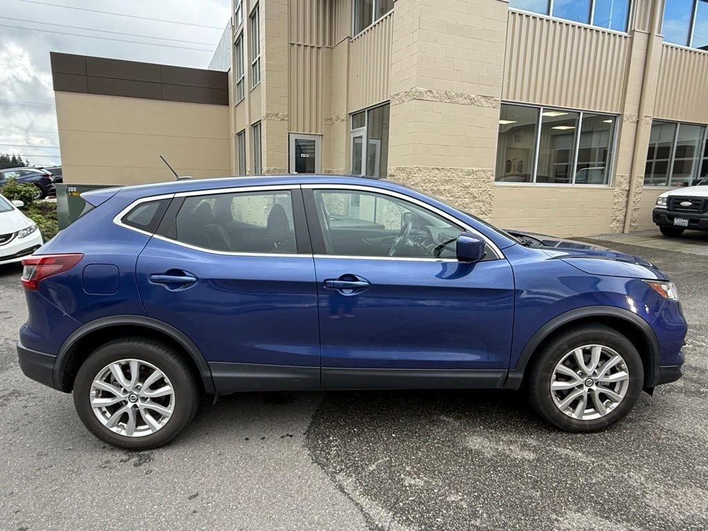 Used 2022 Nissan Rogue Sport S AWD/4WD image 2