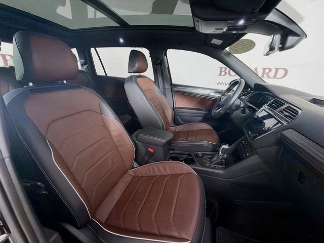 Used 2024 Volkswagen Tiguan SEL R-Line image 35