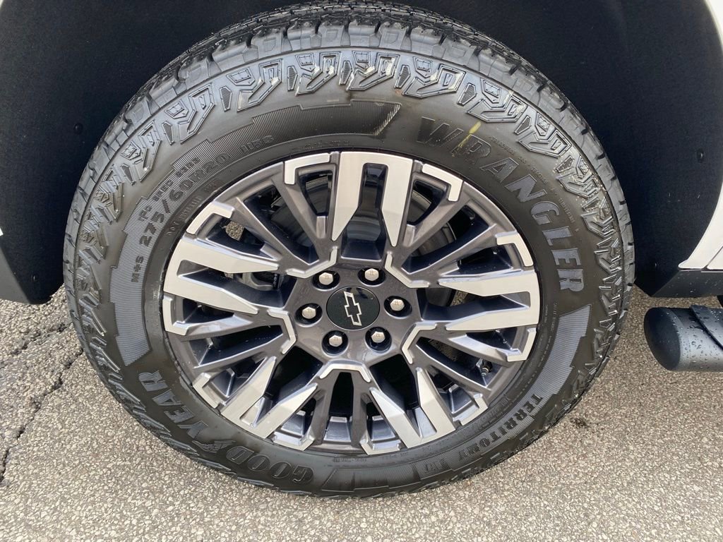 New 2026 Chevrolet Tahoe Z71 w/ Comfort Package image 36