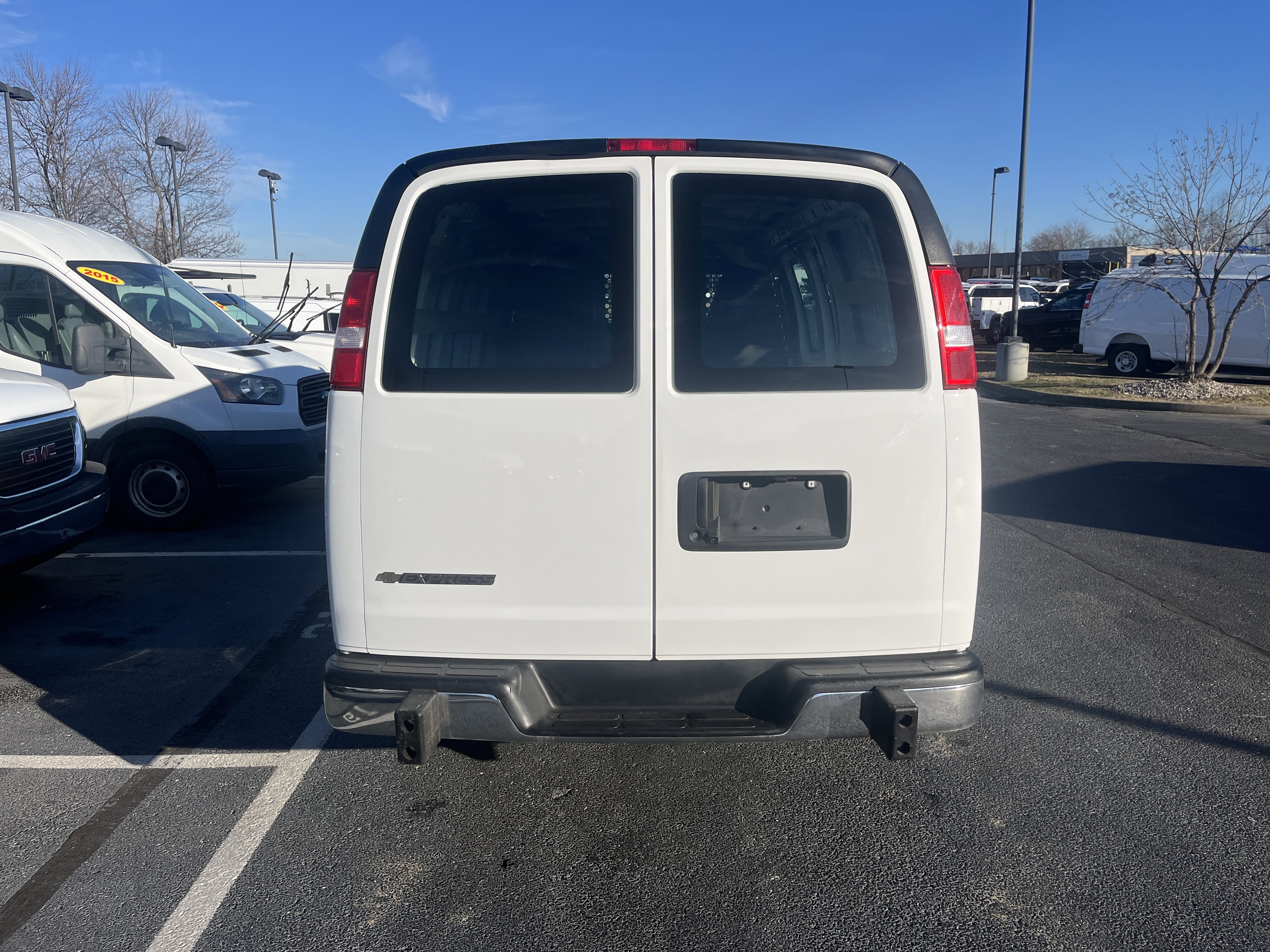 Used 2024 Chevrolet Express 2500 w/ Driver Convenience Package image 7