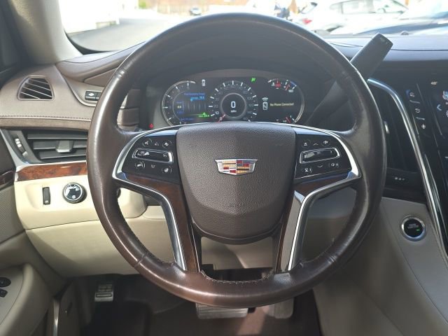 Used 2016 Cadillac Escalade Luxury image 14