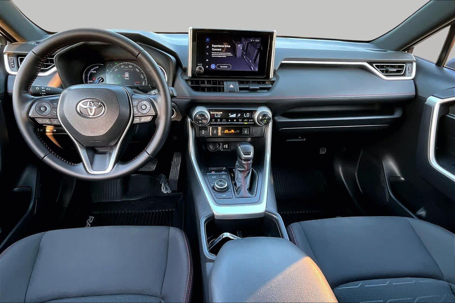 Used 2025 Toyota RAV4 SE w/ Weather & Moonroof Package AWD/4WD image 15