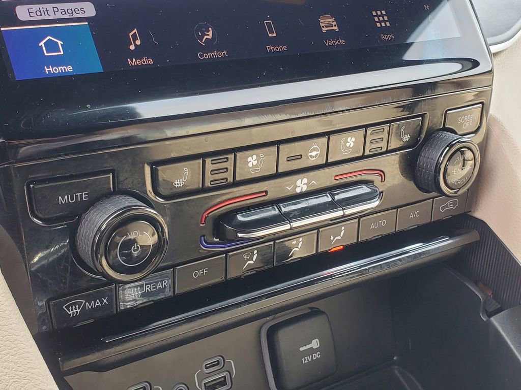 Used 2024 Jeep Grand Cherokee Limited w/ Luxury Tech Group II image 26