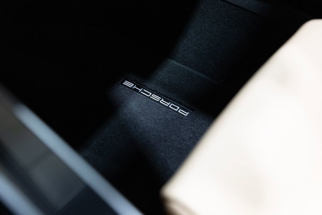 Used 2024 Porsche 911 Carrera image 28