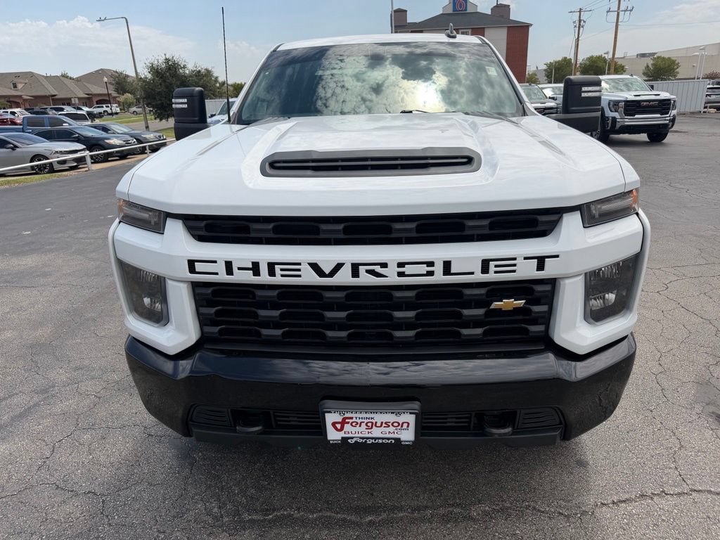 Used 2022 Chevrolet Silverado 2500 Custom w/ Custom Value Package AWD/4WD image 10