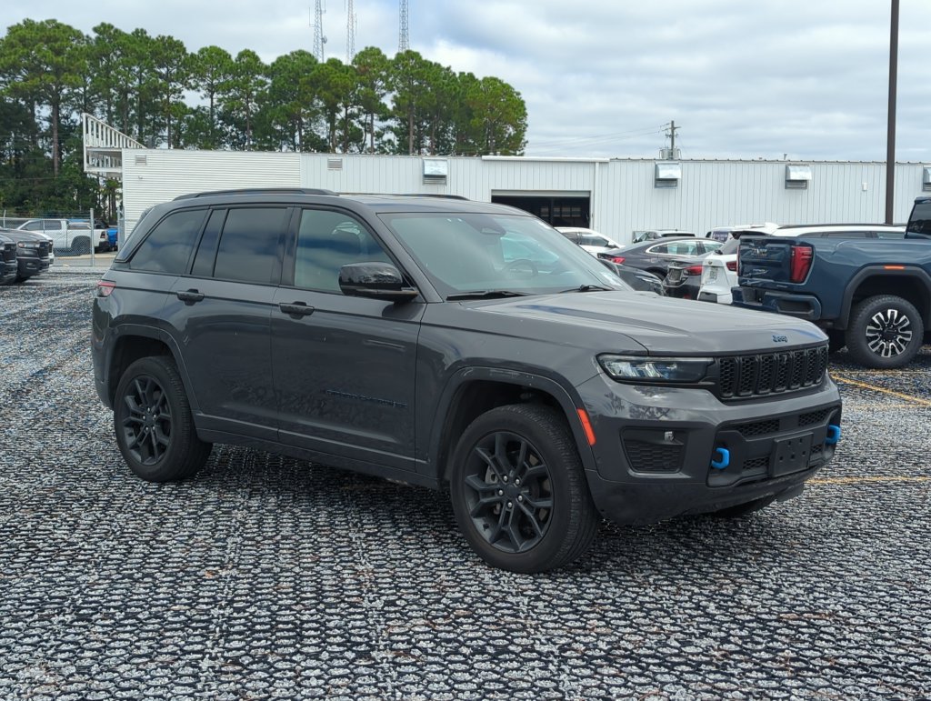 Used 2024 Jeep Grand Cherokee Limited 4xe AWD/4WD image 8